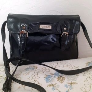Kenneth Cole Reaction crossbody bag